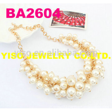 fashion pearl necklaces